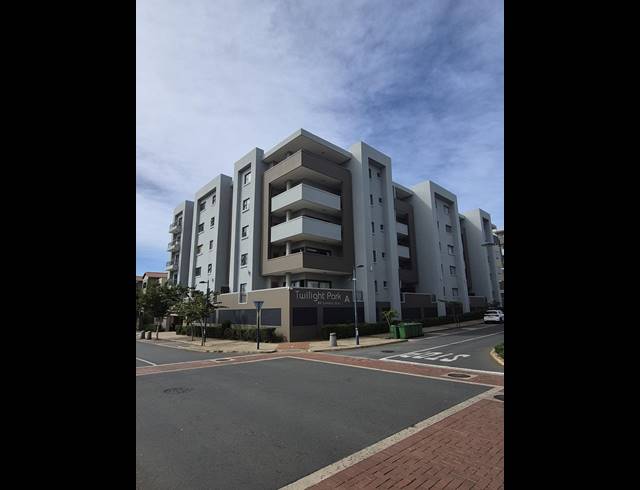 2 BEDROOM APARTMENT FOR SALE IN UMHLANGA RIDGE